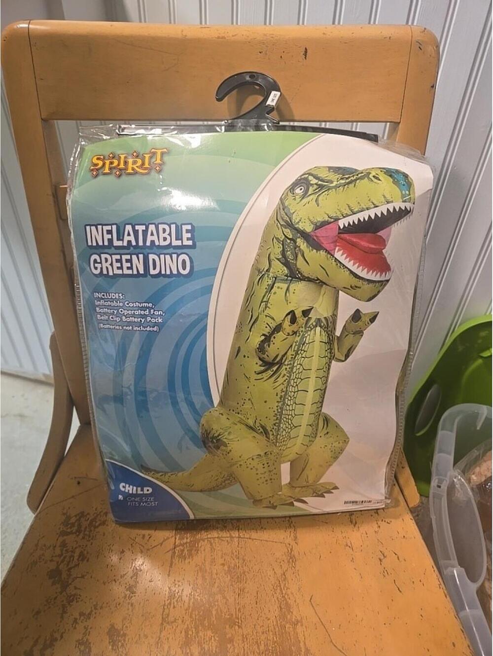SPIRIT HALLOWEEN INFLATABLE GREEN DINOSAUR DINO CHILD L/XL HALLOWEEN COSTUME